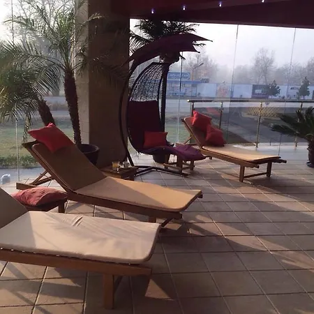 Cabana & Relax Bar Hotel Plovdiv