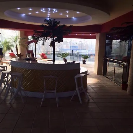 Cabana & Relax Bar Hotel